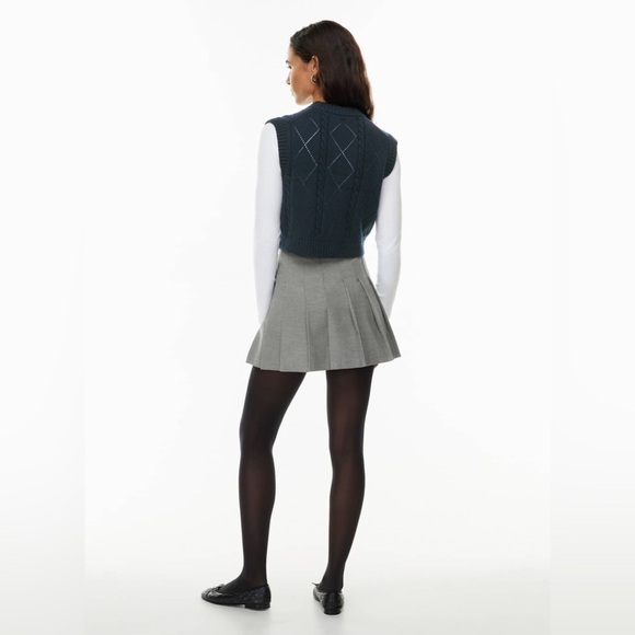 Aritzia Sunday Best Winston Sweater Vest Merino Wool Blend Size Medium - Picture 3 of 9